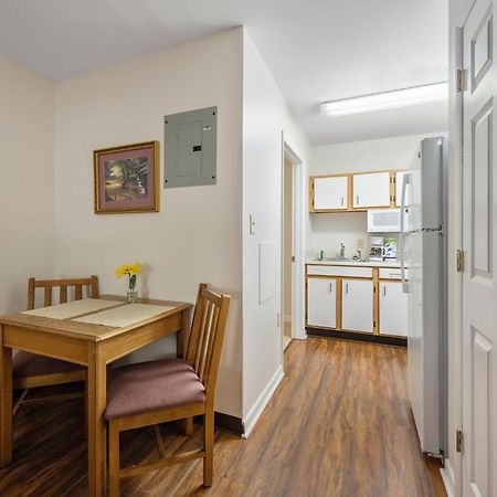 Affordable Suites Conover / Hickory ภายนอก รูปภาพ