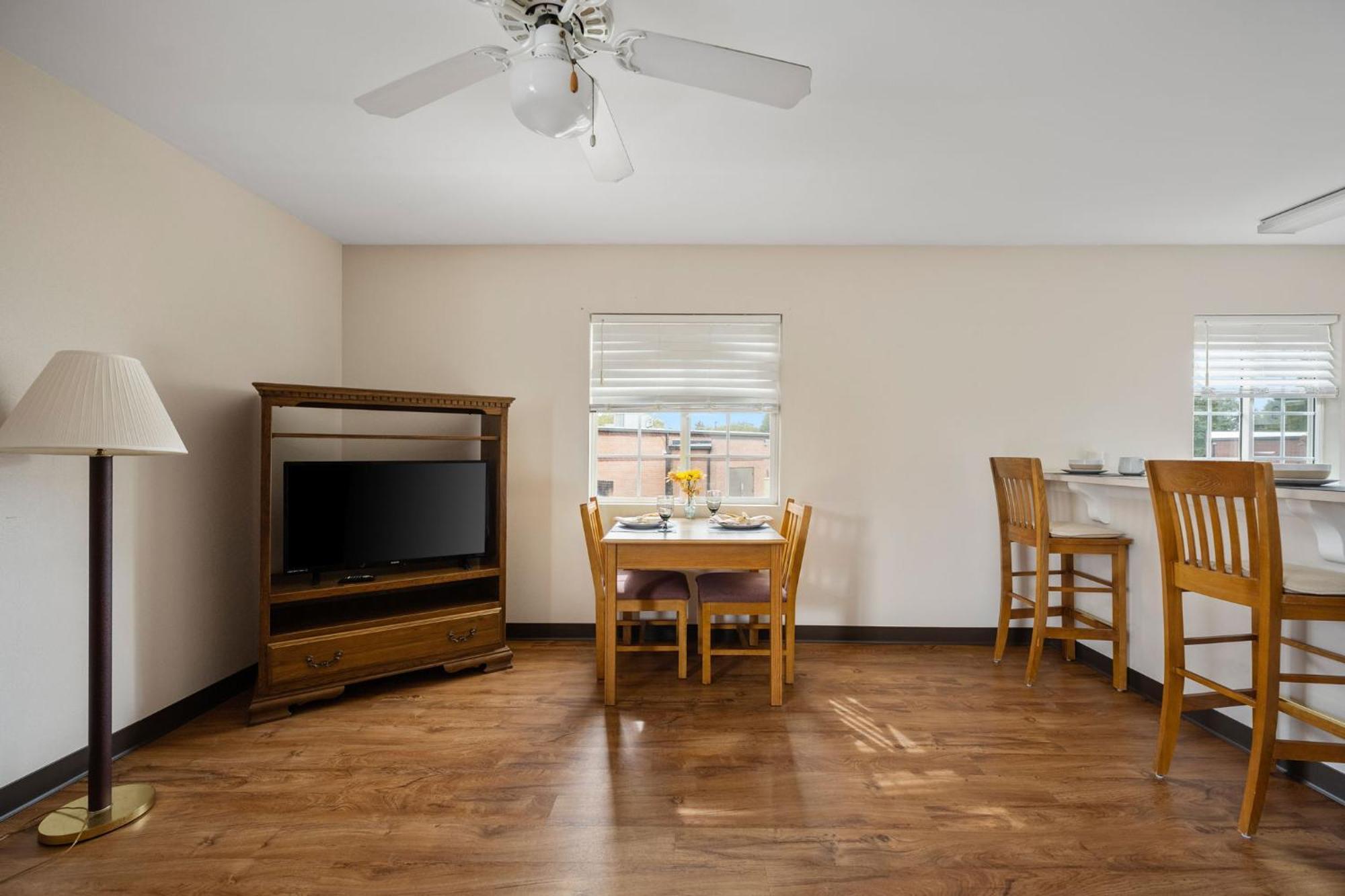 Affordable Suites Conover / Hickory ภายนอก รูปภาพ